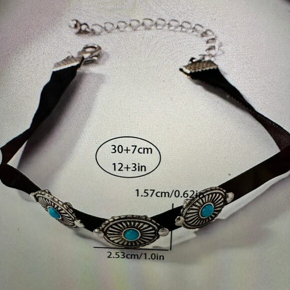 Turquoise Concho Choker Necklace with Black Velvet - Boho Western Style in Gift - Picture 9 of 12